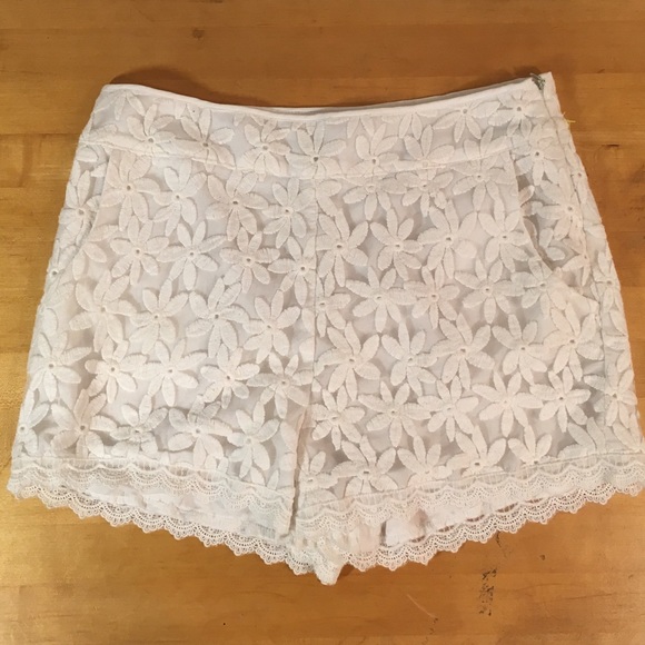 Monteau Dressy Shorts Flower Lace Overlay Lg - Picture 1 of 7
